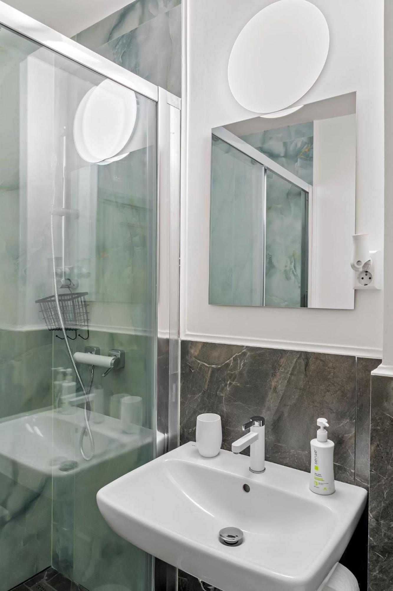 Unirii Zen Apartment Iasi Luaran gambar